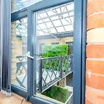 Stays, 2br Family & Contractors Apartman *