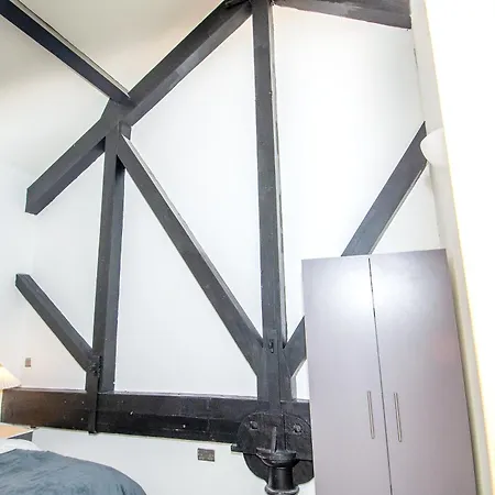 Stays, 2br Family & Contractors * Брадфорд