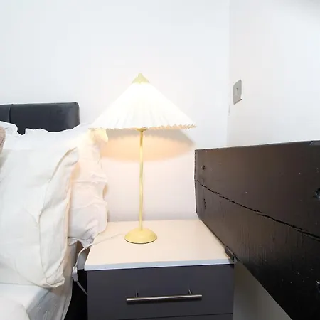 Stays, 2br Family & Contractors Apartament *