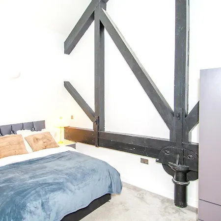 Stays, 2br Family & Contractors *