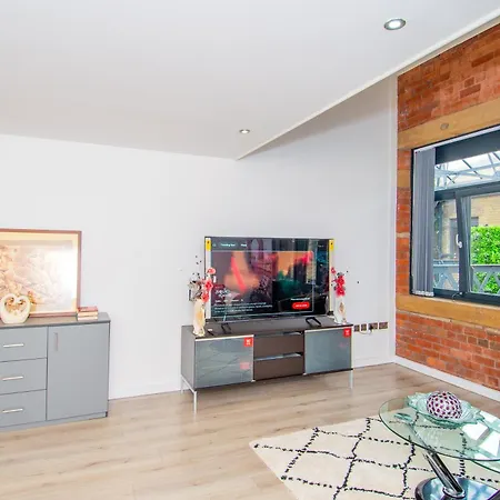 Stays, 2br Family & Contractors * Bradford (West Yorkshire)