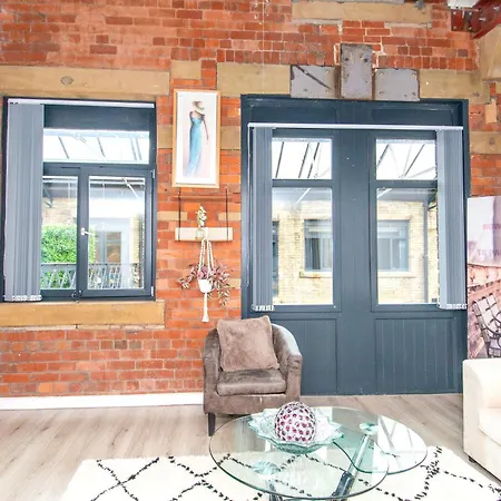 Stays, 2br Family & Contractors Apartment Bradford (West Yorkshire)