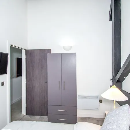 Apartament Stays, 2br Family & Contractors *