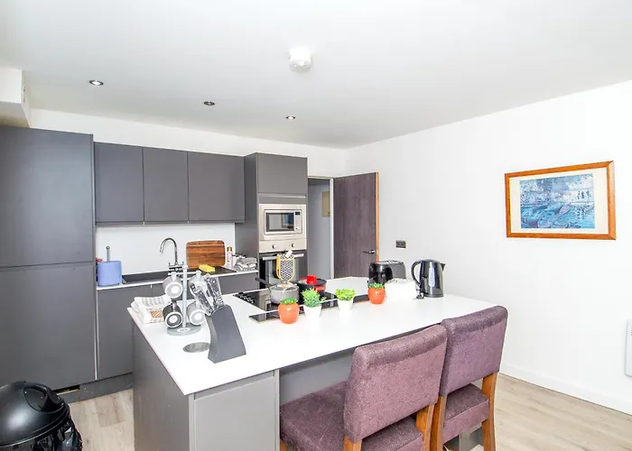 Stays, 2br Family & Contractors Apartament