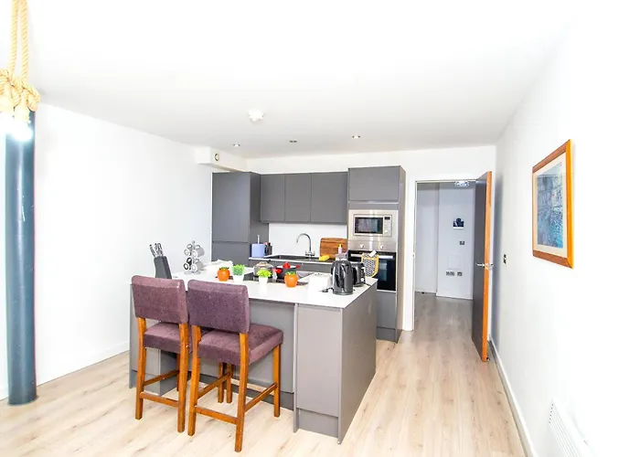 Stays, 2br Family & Contractors Апартаменты Брадфорд