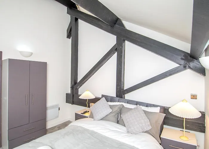 Stays, 2br Family & Contractors Апартаменты