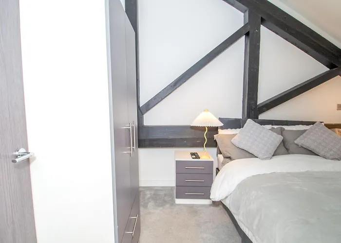 Stays, 2br Family & Contractors * Брадфорд