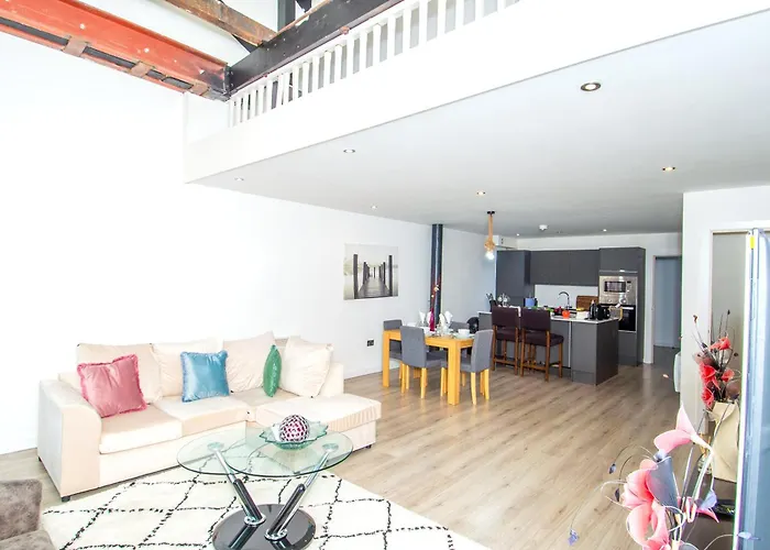 Stays, 2br Family & Contractors *