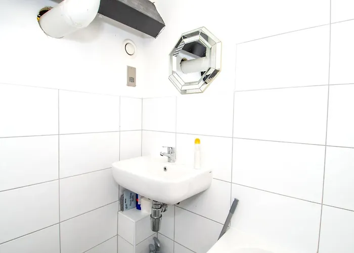 Stays, 2br Family & Contractors *