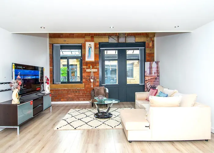 Stays, 2br Family & Contractors Bradford (West Yorkshire)