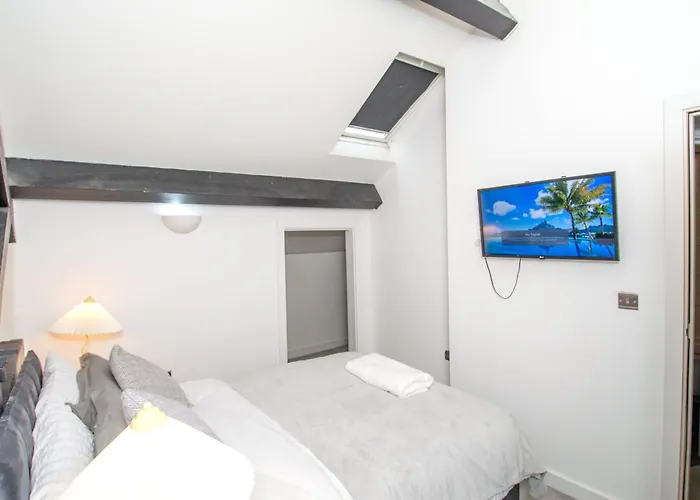 Stays, 2br Family & Contractors Apartment Bradford (West Yorkshire)