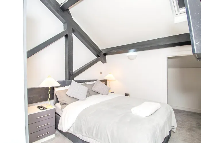 Stays, 2br Family & Contractors Брадфорд