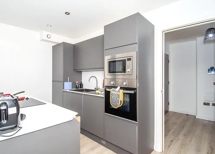 Apartament Stays, 2br Family & Contractors