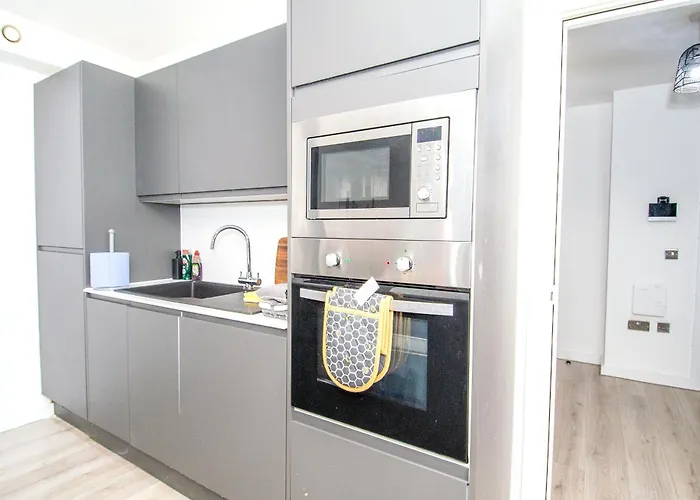 Stays, 2br Family & Contractors Брадфорд