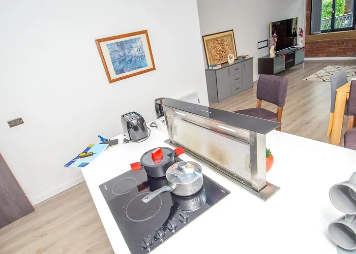 Stays, 2br Family & Contractors Apartment Bradford (West Yorkshire)