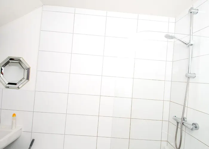 Stays, 2br Family & Contractors *