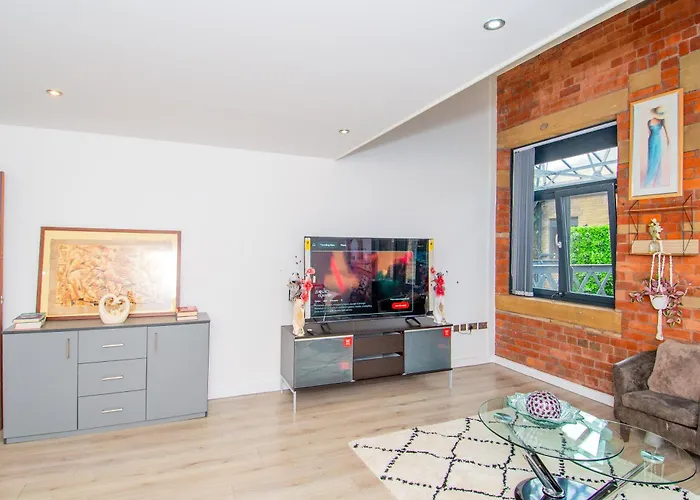 Stays, 2br Family & Contractors * Bradford (West Yorkshire)