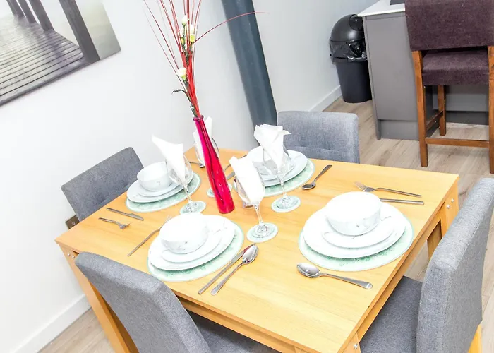 Stays, 2br Family & Contractors Apartment