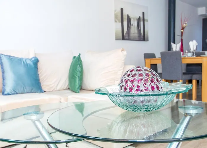 Stays, 2br Family & Contractors *