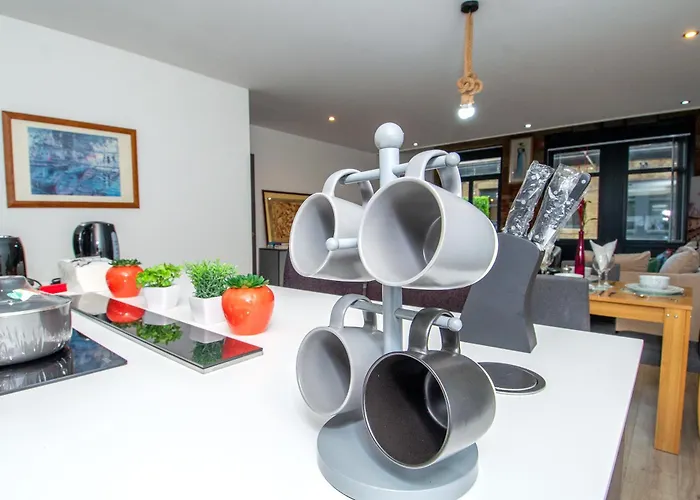 Stays, 2br Family & Contractors Апартаменты Брадфорд