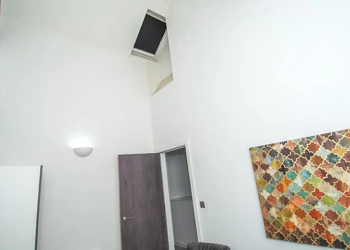 Stays, 2br Family & Contractors * Брадфорд