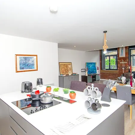 Stays, 2br Family & Contractors 公寓