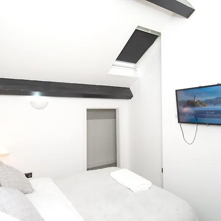 Stays, 2br Family & Contractors *