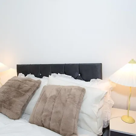 Stays, 2br Family & Contractors 公寓