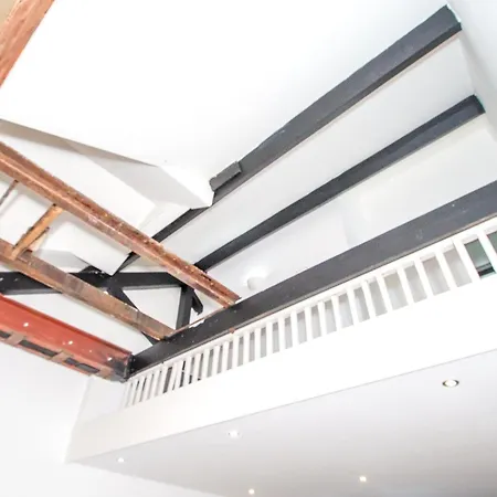 Stays, 2br Family & Contractors