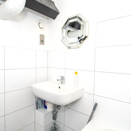 Stays, 2br Family & Contractors *